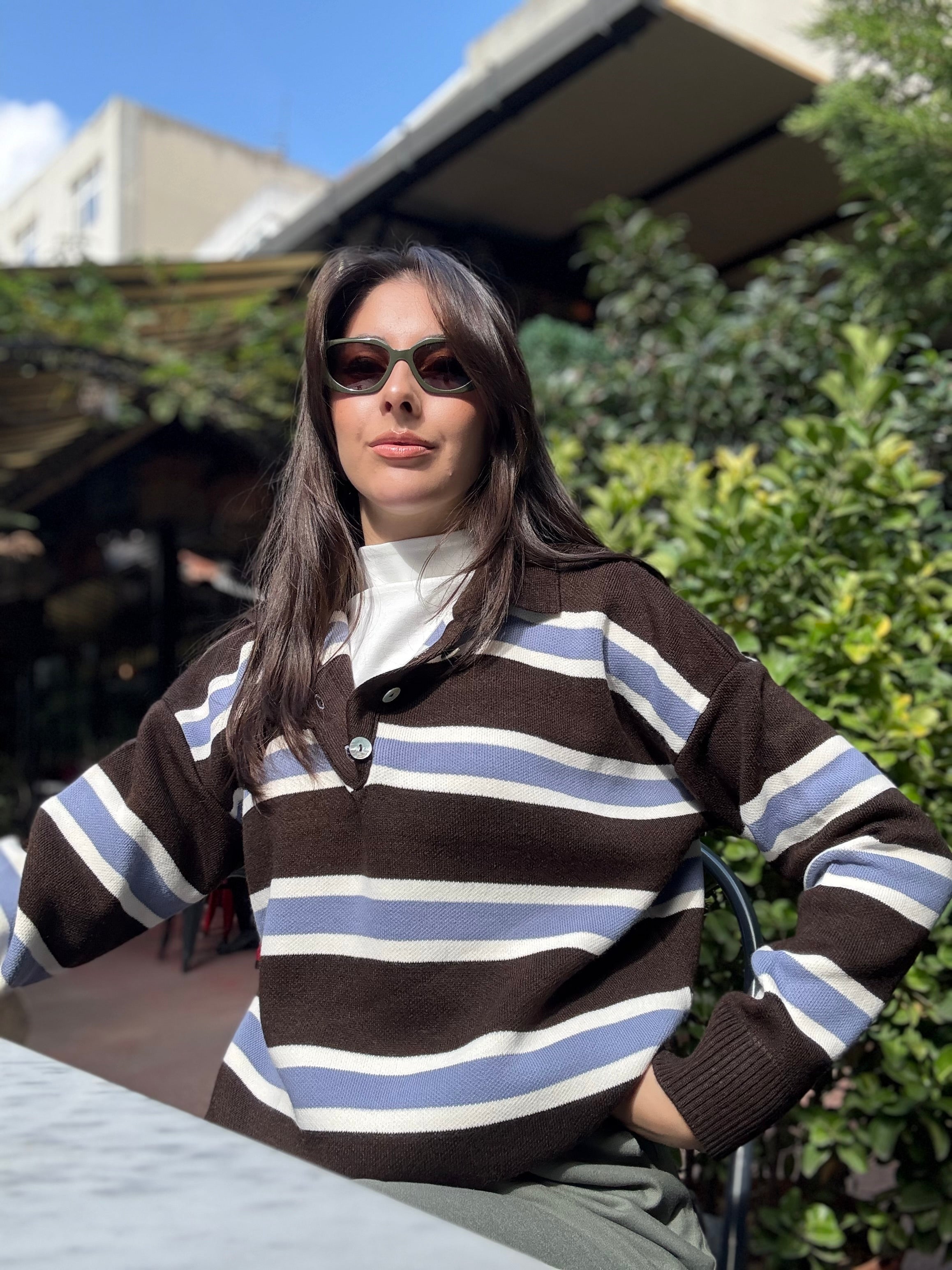 Çizgili polo yaka kazak