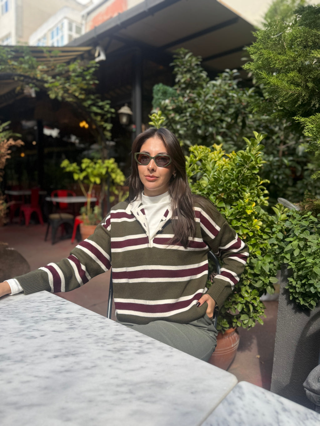 Çizgili polo yaka kazak