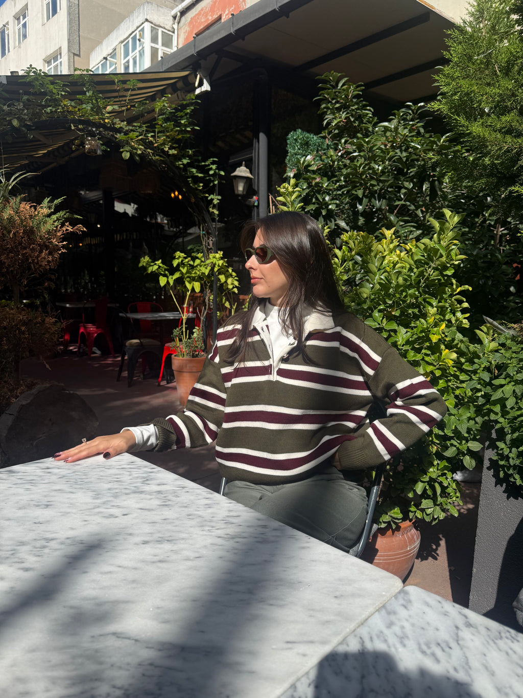 Çizgili polo yaka kazak